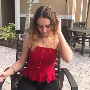 Meet your Posher, Ashley